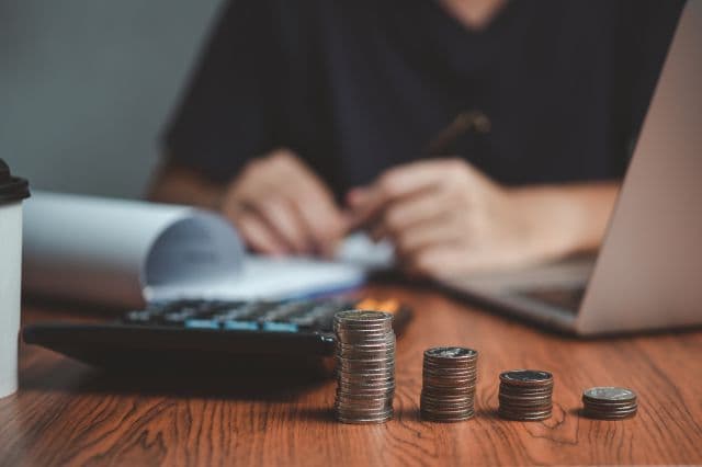 Navigating the 2025 Interest Rate Outlook